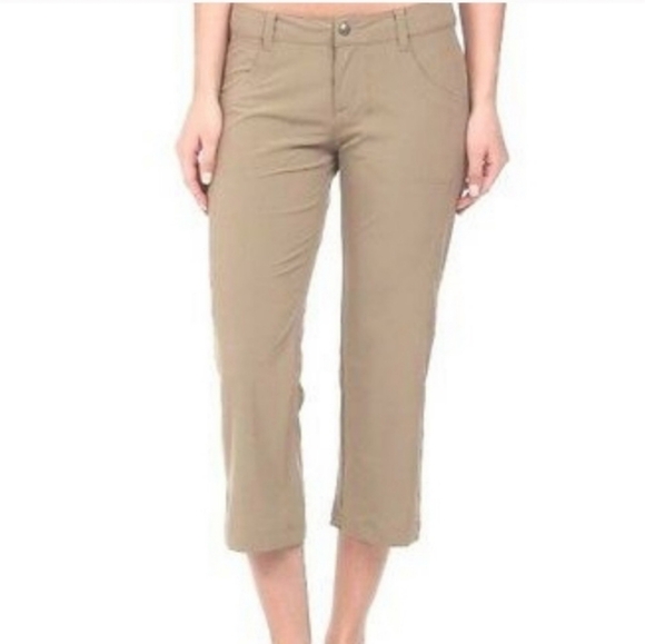 The North Face Pants - The North Face Almatta Capri‎ Crop Hiking Pants sz 6 recycled polyester elastane
